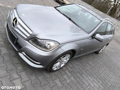 Mercedes-Benz Klasa C 180 T BlueEFFICIENCY 7G-TRONIC Avantgarde