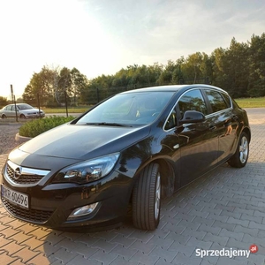 Opel Astra 1.4 turbo 2012