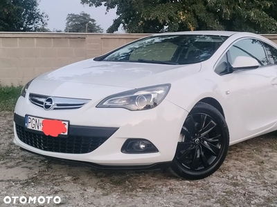 Opel Astra GTC 1.4 Turbo Innovation