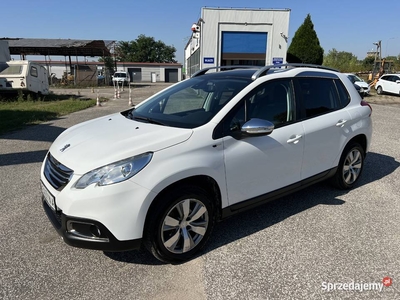 Peugeot 2008 1.2 BENZYNA Klimatronik Tempomat Ledy Panoramiczny Dach