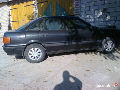 Sprzedam Audi 80 1,8 benzyna - gaz 1990r