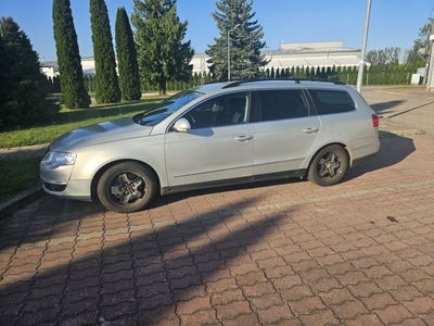 Volkswagen Passat 1.6 TDI 2010r Highline