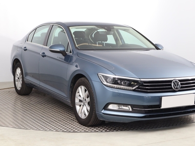 Volkswagen Passat B8 , Salon Polska, Navi, Klimatronic, Tempomat, Parktronic,