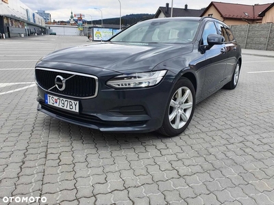 Volvo V90 D4 Momentum Pro