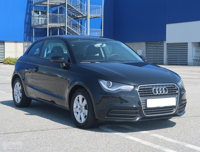 Audi A1 I (8X) , Salon Polska, Klima, Parktronic