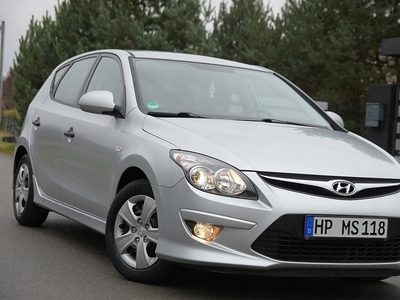 Hyundai i30 I Hatchback Facelifting 1.4 DOHC 109KM 2011