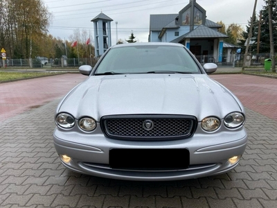 Jaguar X-Type