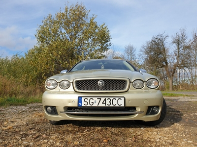 Jaguar X-Type