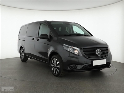 Mercedes-Benz Vito W639 , L2H1, VAT 23%, 8 Miejsc