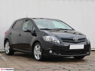 Toyota Auris 1.6 130 KM 2011r. (Piaseczno)