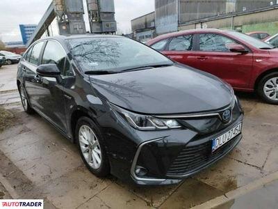 Toyota Corolla 1.8 hybrydowy 98 KM 2021r. (Komorniki)