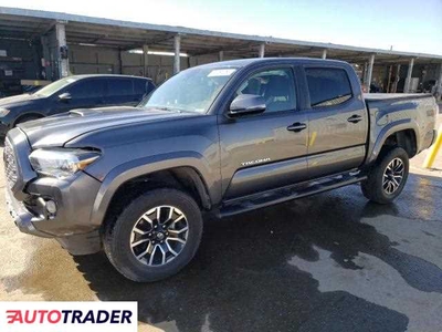 Toyota Tacoma 3.0 benzyna 2022r. (FRESNO)