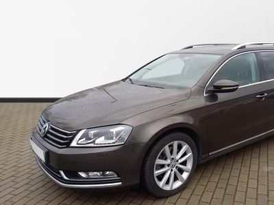 Volkswagen Passat B7 Variant 2.0 TDI CR DPF BlueMotion 170KM 2012