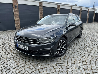 Volkswagen Passat B8 GTE Variant Facelifting 1.4 TSI Plug-In-Hybrid 218KM 2021