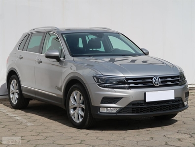 Volkswagen Tiguan , Salon Polska, Serwis ASO, DSG, Navi, Xenon, Bi-Xenon,