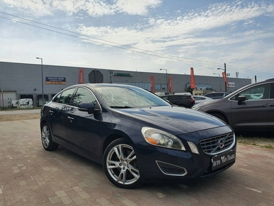 Volvo S60 II Sedan 3.0 T6 304KM 2011