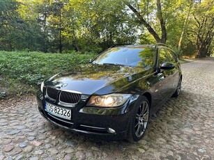 BMW Seria 3 335xi Touring