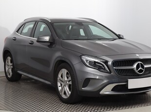 Mercedes-Benz Klasa GLA I , Automat, Skóra, Navi, Xenon, Bi-Xenon, Klima, Tempomat,