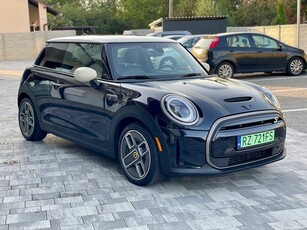 MINI Cooper SE Resolute Edition