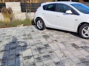 Opel Astra 1.4 Energy 121000km oryginał super stan i opcja