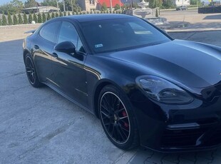 Porsche Panamera Turbo