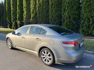 Toyota Avensis salon PL zadbana