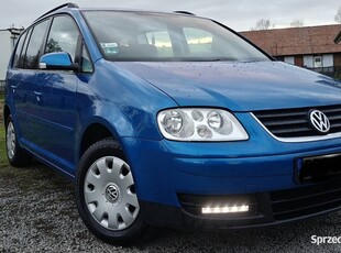 Volkswagen Touran 1.6 BENZYNA # HAK # Opony ZIMOWE # Bez Rdzy #