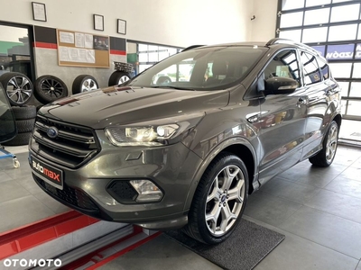 Ford Kuga 1.5 EcoBoost 2x4 ST-Line