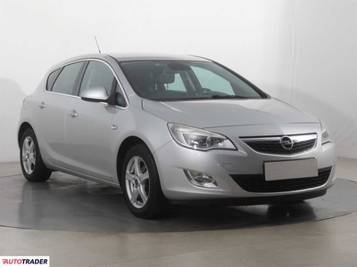 Opel Astra 1.4 138 KM 2012r. (Piaseczno)