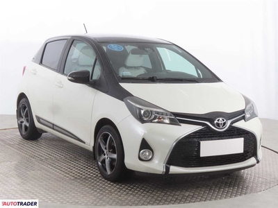 Toyota Yaris 1.3 97 KM 2016r. (Piaseczno)