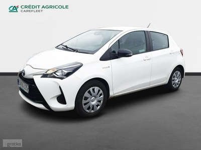 Toyota Yaris III Hybrid 100 Active Hatchback. DW7AJ35