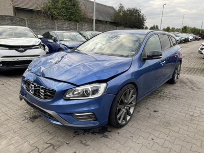 Volvo V60 I Kombi Facelifting 2.0 T6 DRIVE-E 306KM 2018