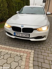 BMW Seria 3 318d xDrive