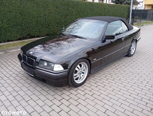 BMW Seria 3 318i Cabriolet