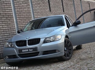 BMW Seria 3 320i