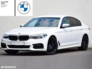 BMW Seria 5 530d xDrive M Sport sport