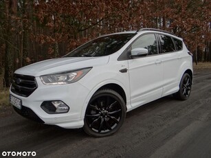 Ford Kuga 1.5 EcoBoost 2x4 ST-Line