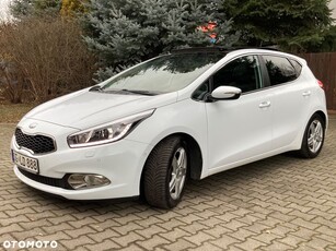 Kia Ceed 1.4 CVVT ISG Dream Team Edition