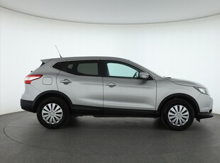 Nissan Qashqai 2015 1.6 DIG