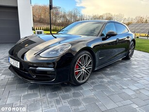 Porsche Panamera GTS Sport Turismo