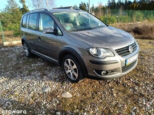 Volkswagen Touran 1.4 TSI Cross