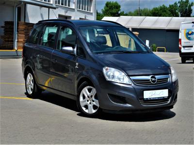 Używane Opel Zafira - 15 900 PLN, 262 000 km, 2009