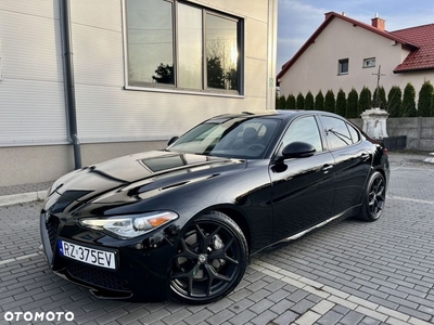 Alfa Romeo Giulia 2.0 Turbo 16V AT8 Veloce