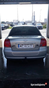 Avensis 1.8 sedan