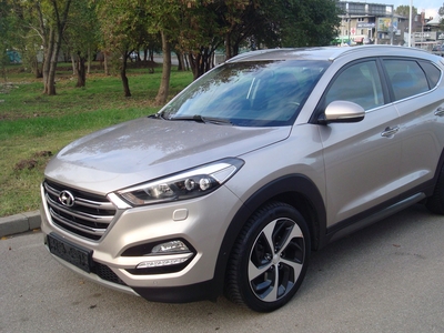 Hyundai Tucson III SUV 1.7 CRDi 141KM 2016