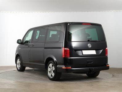 Volkswagen Multivan 2018 2.0 TDI 64413km Comfortline