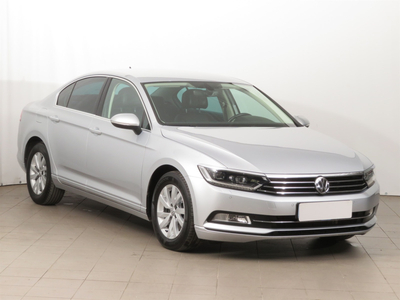 Volkswagen Passat 2017 2.0 TDI 198843km ABS