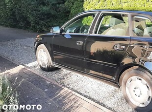 Audi A3 1.6 TDI DPF Ambiente S tronic