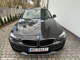 BMW Seria 3 318d Advantage