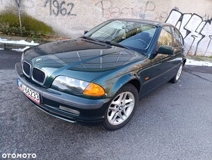 BMW Seria 3 318i